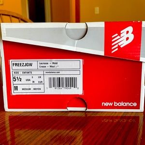 BRAND NEW Kids size 5.5 Lacrosse Cleats